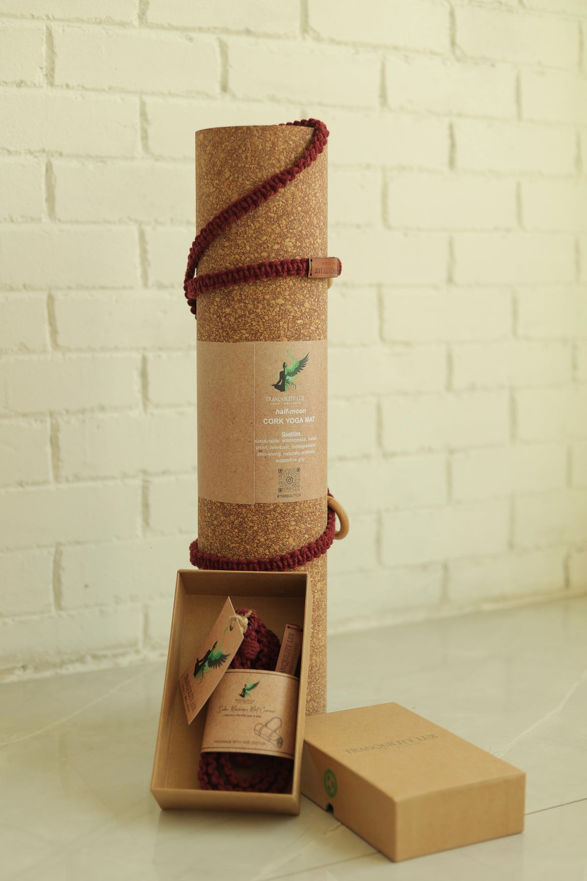 Autumn Berry Macrame Mat Carrier